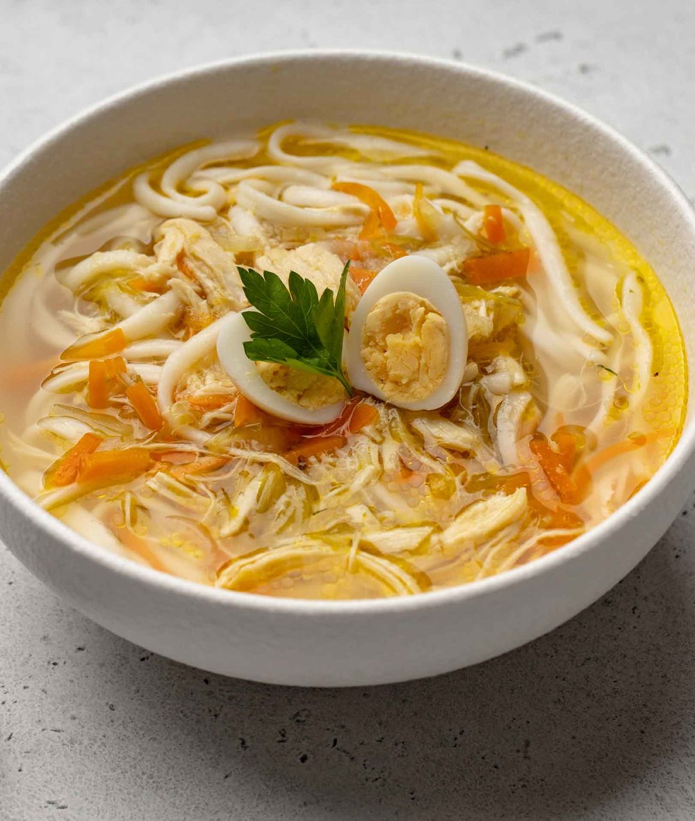 Куриный суп с домашней лапшой