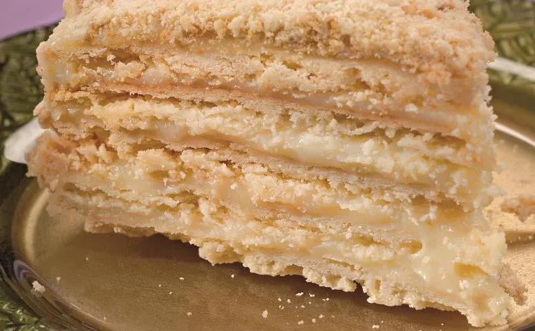 Торт "Наполеон" із вершковим кремом