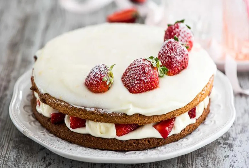 Сметанный торт (Сметанник): классические и современные варианты приготовления